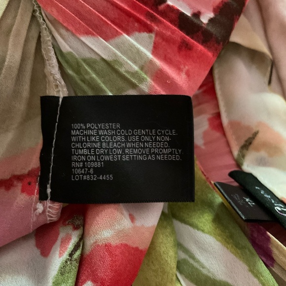 Ladies Floral Short Sleeve Blouse XL - Picture 8 of 8